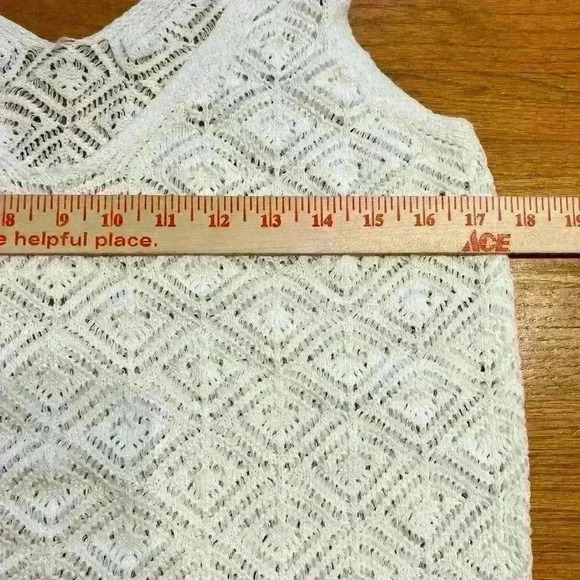 Women’s Open Knit Tank Size Large Lightweight Casual Summer Crocheted NWOT - Picture 4 of 5